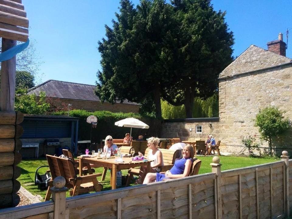 The Manners Pub With Rooms Bakewell Eksteriør billede